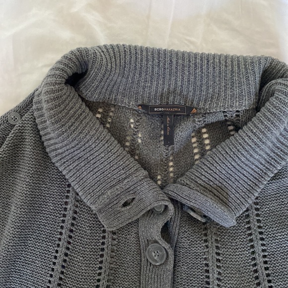 Oversized sweater with collar - Picture 2 of 4